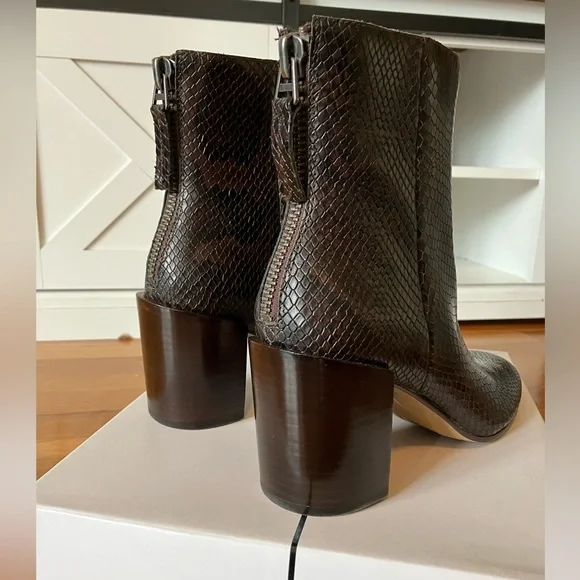 Dolce Vita — Cyan Espresso Snake Print Leather Ankle Booties; Size 7.5 - Picture 2 of 14